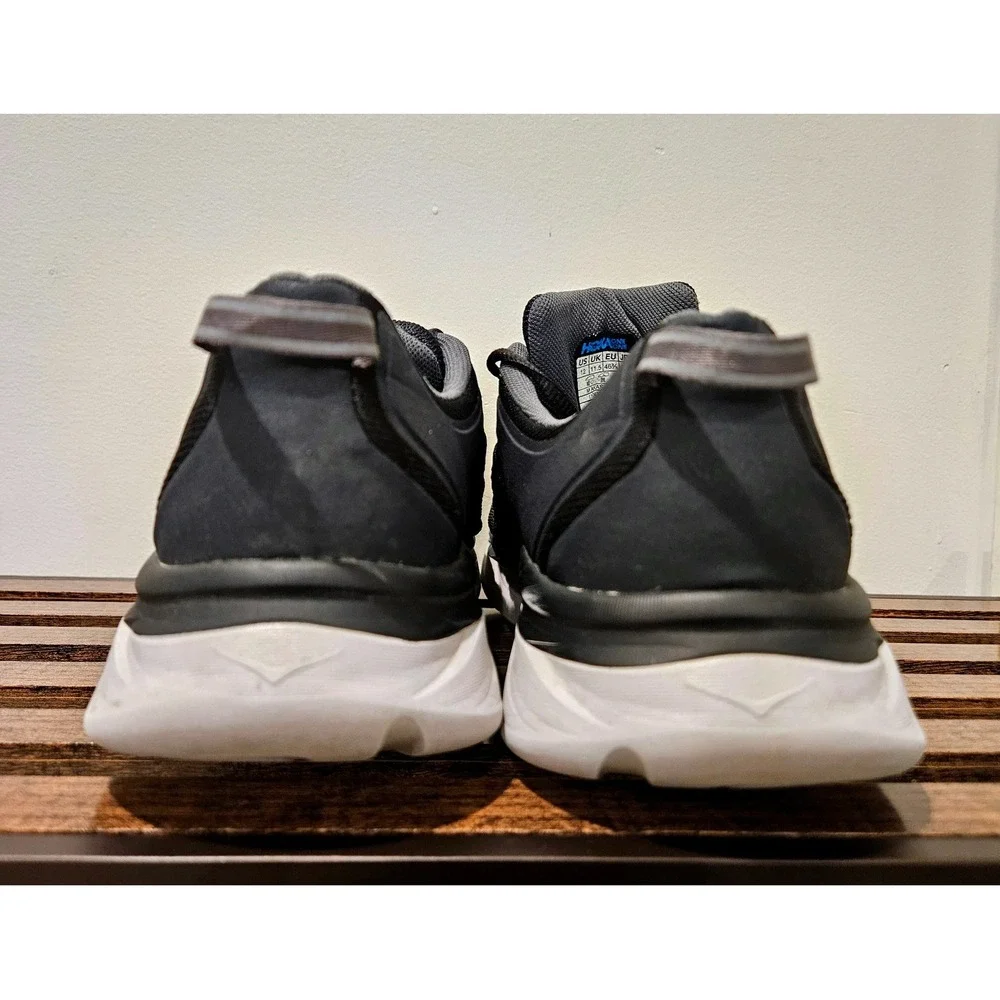 Hoka One One hoka one